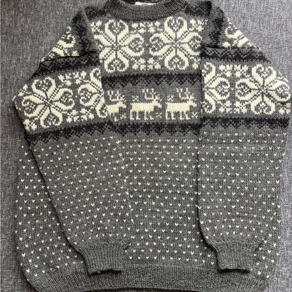 Gray Patterned Crewneck Sweater - image 1